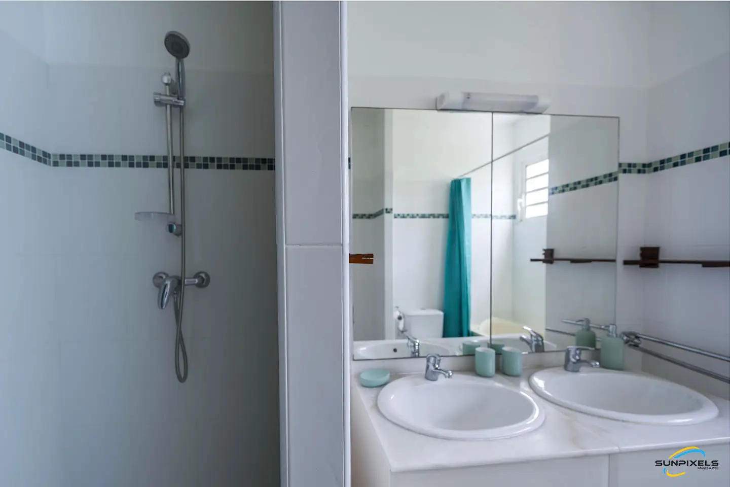 Locations saisonnières en Martinique. Appartement « Perle d’anse », Les Trois Ilets / anse à l’âne Locations saisonnières en Martinique. Appartement "Perle d'anse", Les Trois Ilets / anse à l'âne